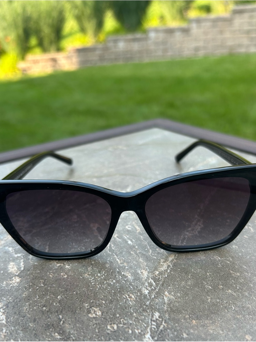 DIFF Eyewear Alina Cat-Eye Women’s Sunglasses in Black & Grey Gradient